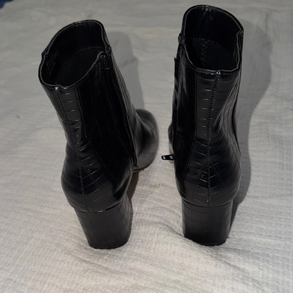 JANE AND THE SHOE Black Croc-Pattern Ankle Booties